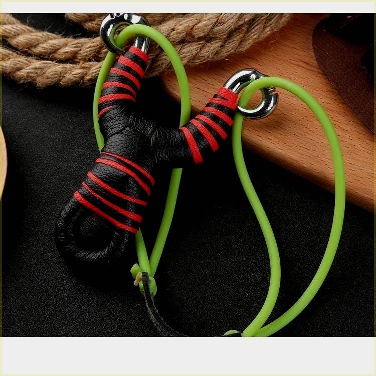 Slingshot + 5 bands + 500 steel beads + 500 mudballs